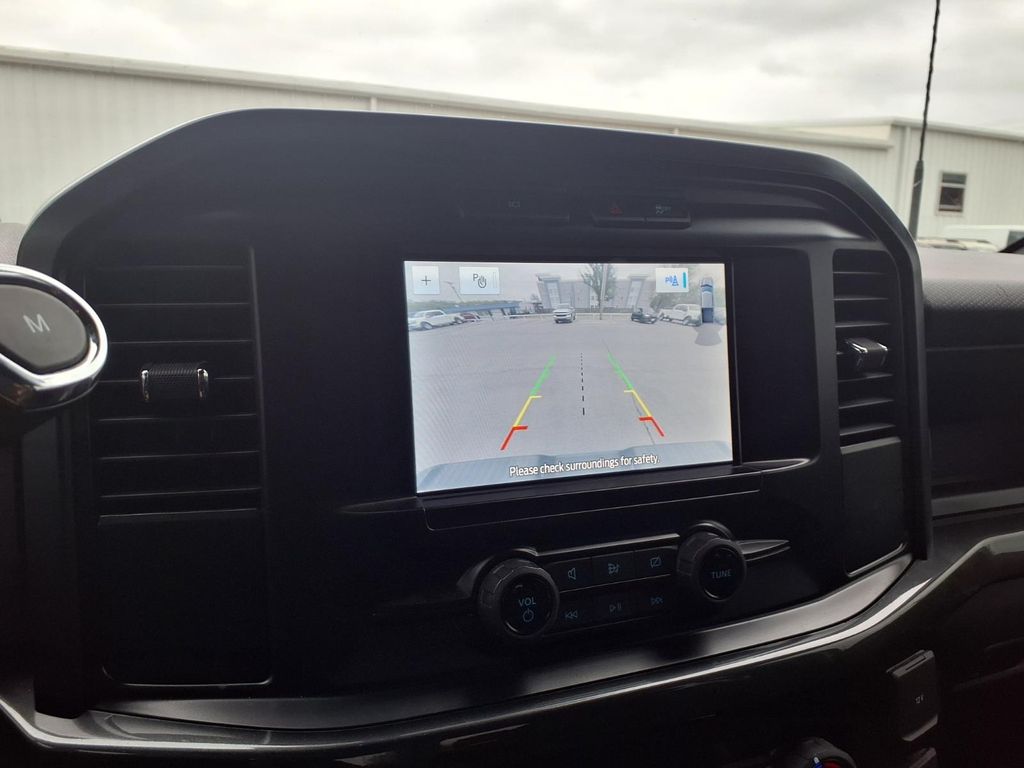 View vehicle photo 5