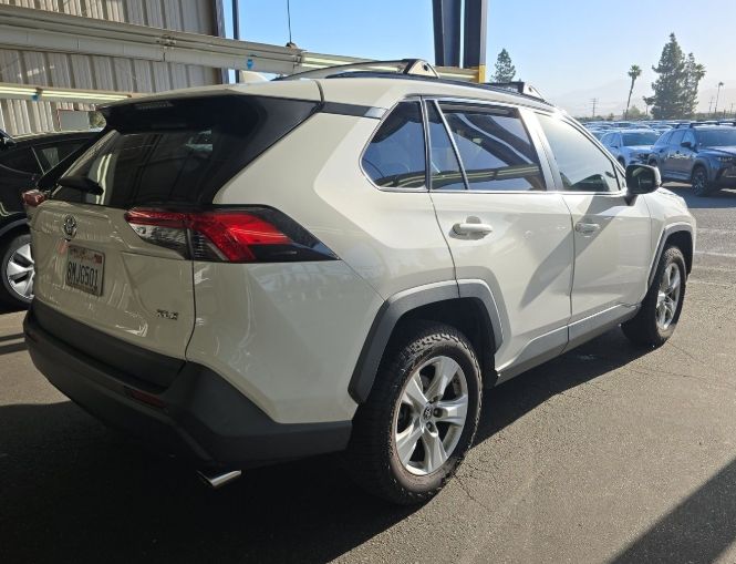 Used 2019 Toyota RAV4 XLE 4D Sport Utility