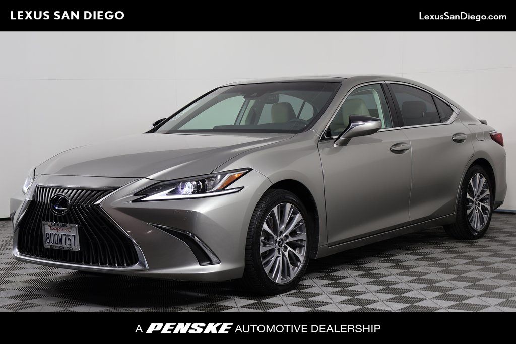 Thumbnail: 2021 Lexus ES - 1