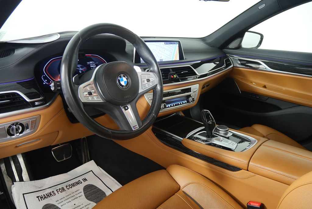 Thumbnail: 2022 BMW 7 Series - 12