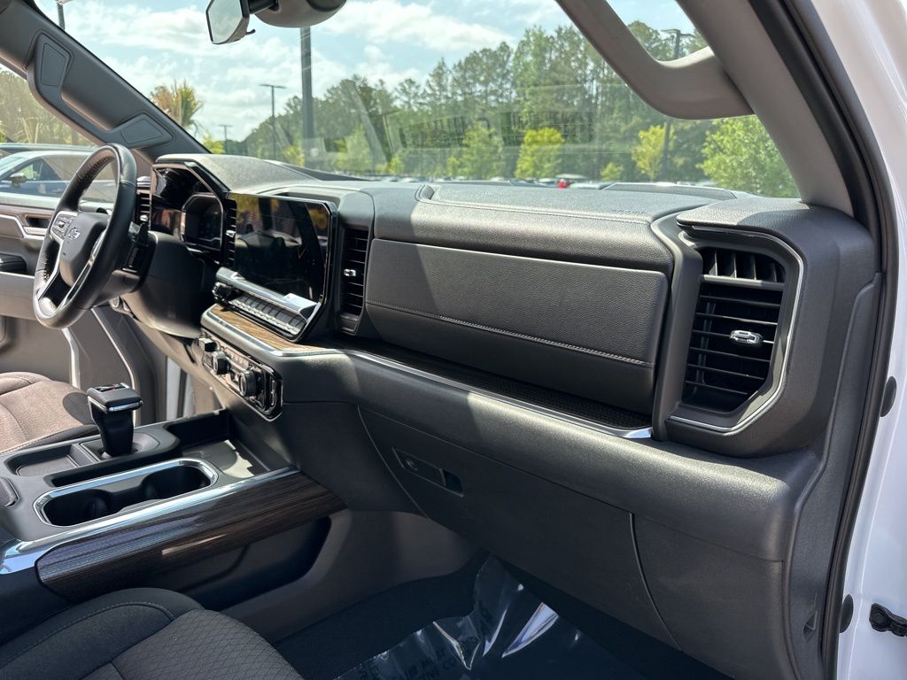2023 Summit White Chevrolet Silverado 1500 LT Trail Boss 4X4 Truck