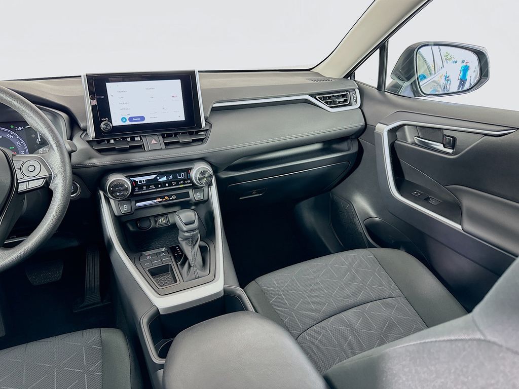 Thumbnail: 2025 Toyota RAV4 - 23