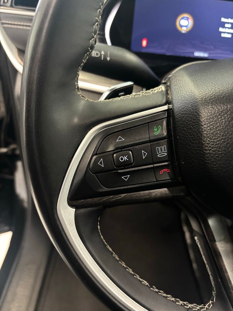 Used 2023 Jeep Grand Cherokee SUV
