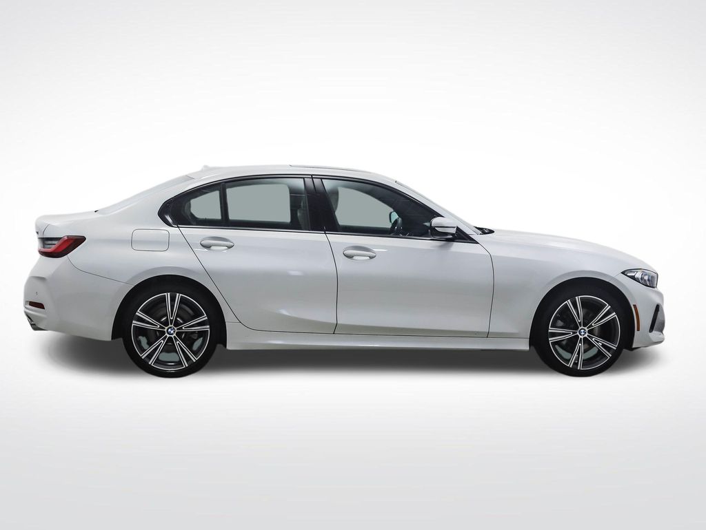 Thumbnail: 2023 BMW 3 Series - 6