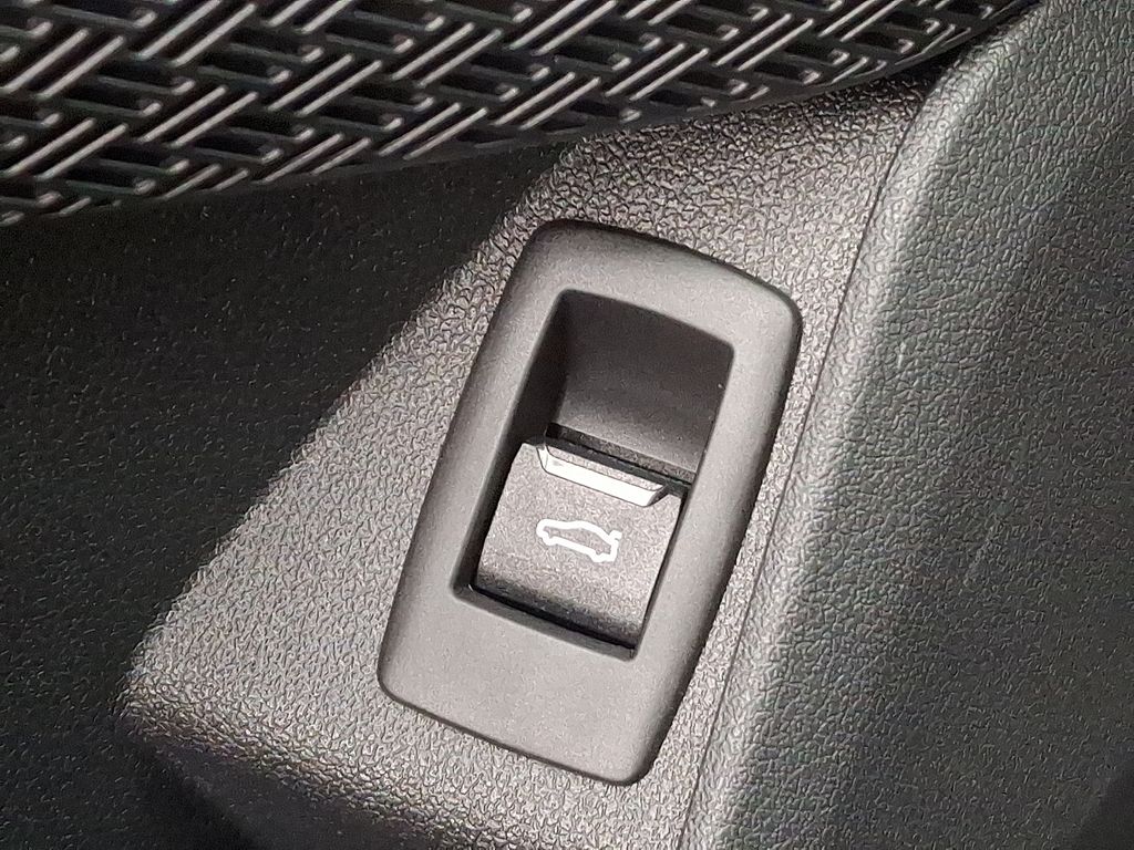 Thumbnail: 2025 BMW X1 - 27