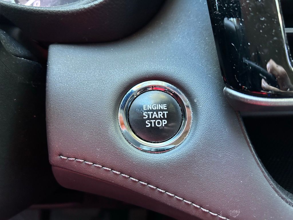 Thumbnail: 2023 Toyota Highlander - 28