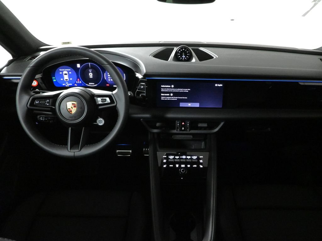 Thumbnail: 2025 Porsche Macan - 17