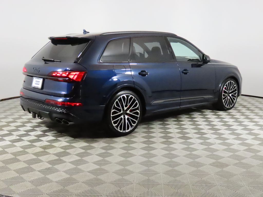 Thumbnail: 2026 Audi SQ7 - 5