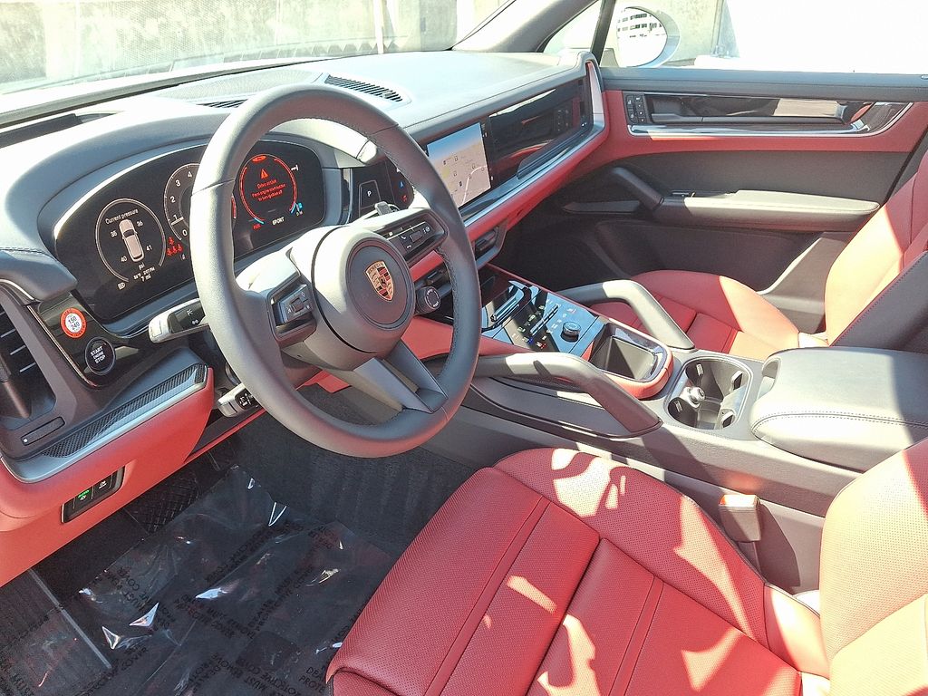 Thumbnail: 2026 Porsche Cayenne - 4