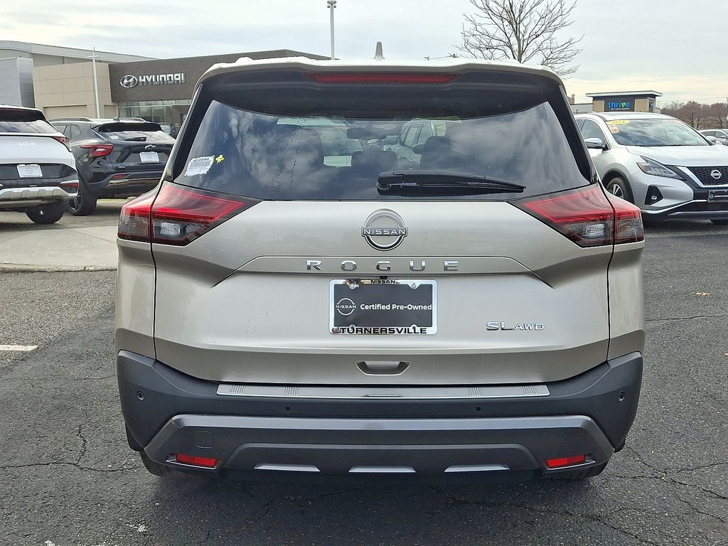 Thumbnail: 2022 Nissan Rogue - 5