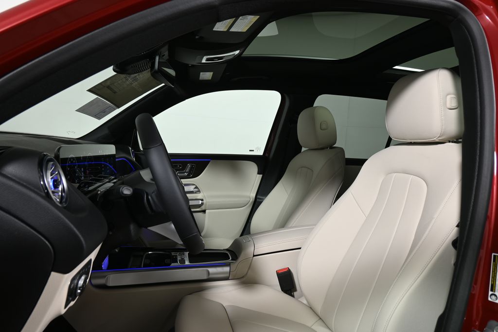 Thumbnail: 2026 Mercedes-Benz GLB - 13