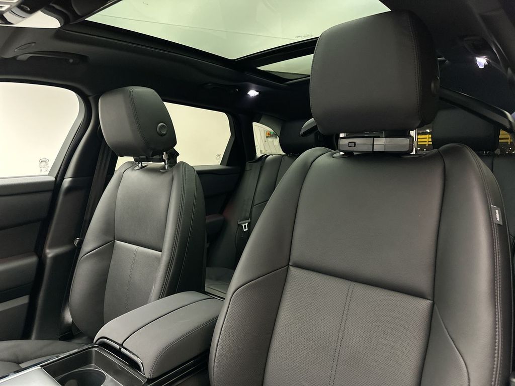 2026 Land Rover Range Rover Velar S 10