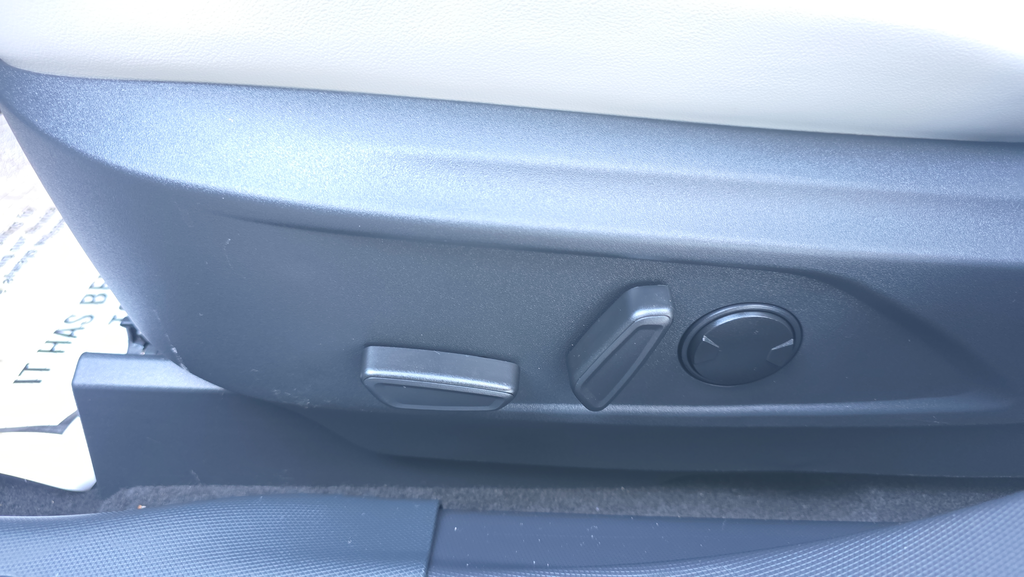 Certified Used 2025 Beige Ford Premium image 17