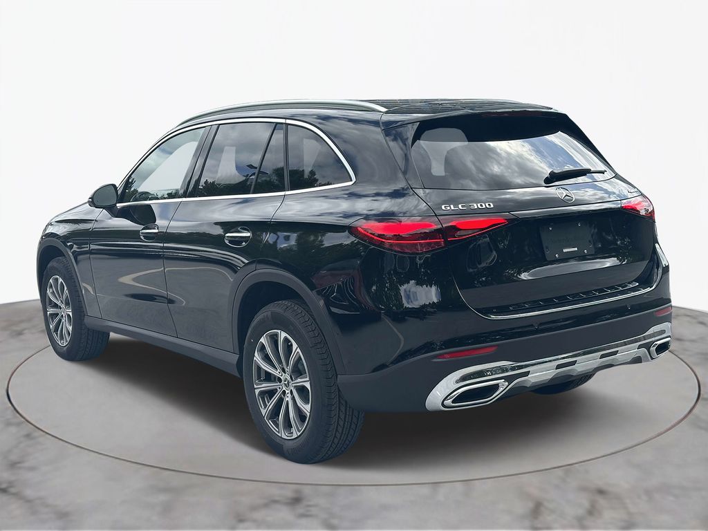 2025 Mercedes-Benz GLC 300 4