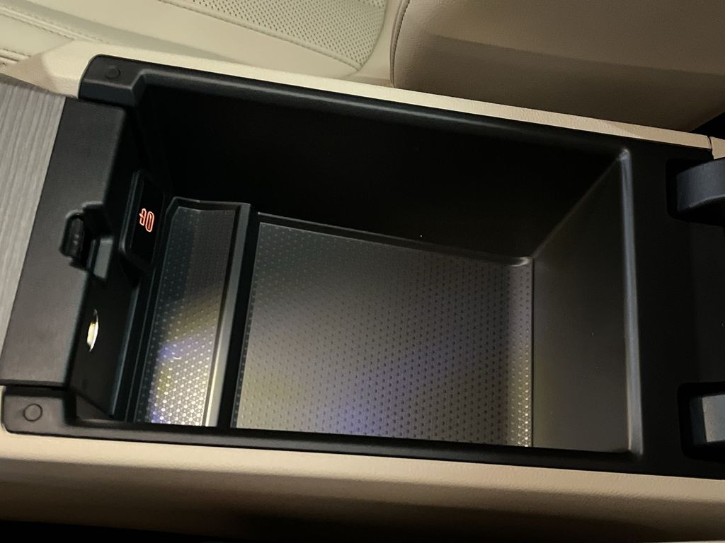 Thumbnail: 2025 BMW 3 Series - 21