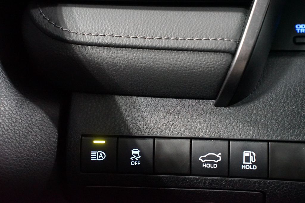 Thumbnail: 2024 Toyota Camry - 24