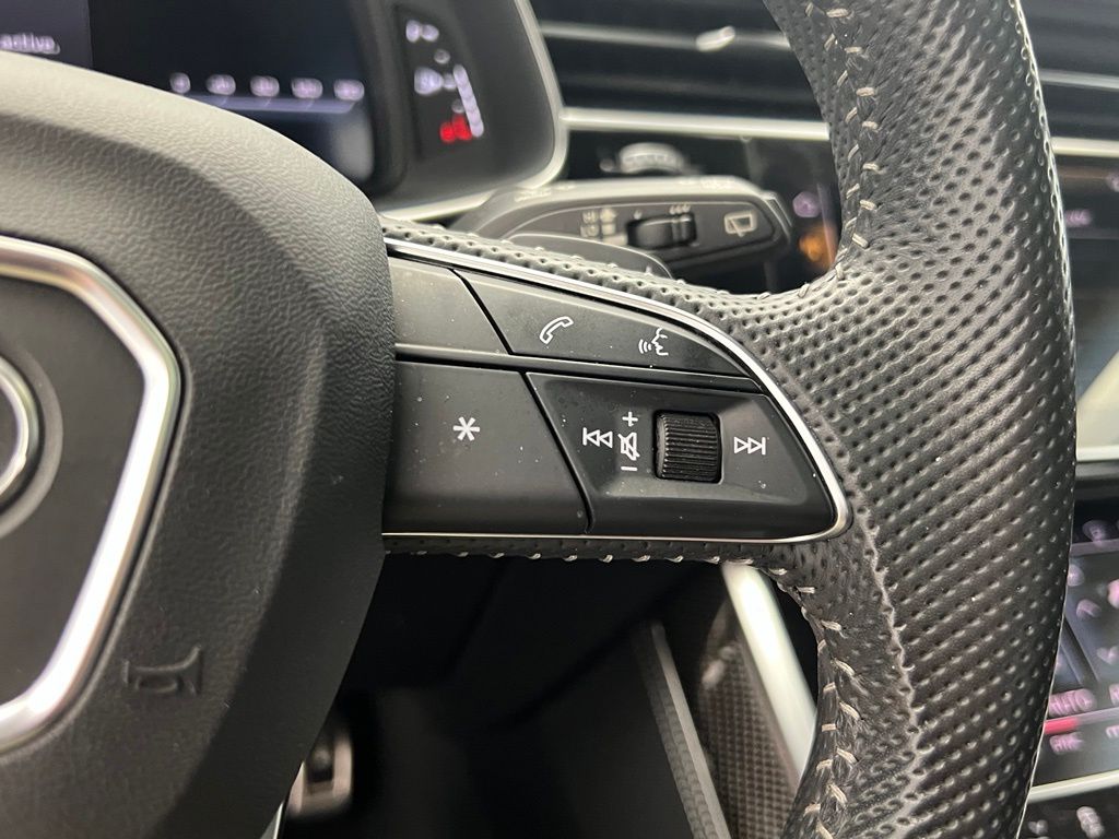 Thumbnail: 2020 Audi SQ8 - 18