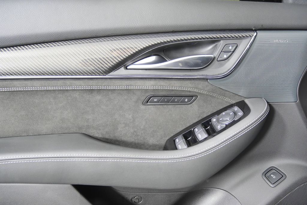 Thumbnail: 2023 Cadillac CT5 - 9