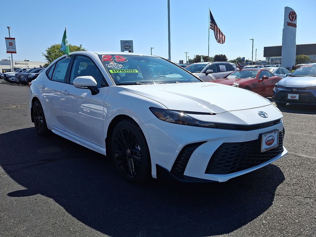 Thumbnail: 2025 Toyota Camry - 3