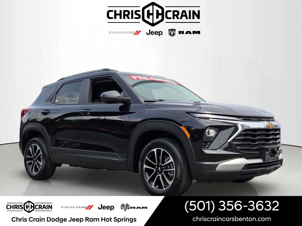Mosaic Black Metallic 2025 Chevrolet Trailblazer SUV / Crossover Four-Wheel Drive 9-Speed Automatic
