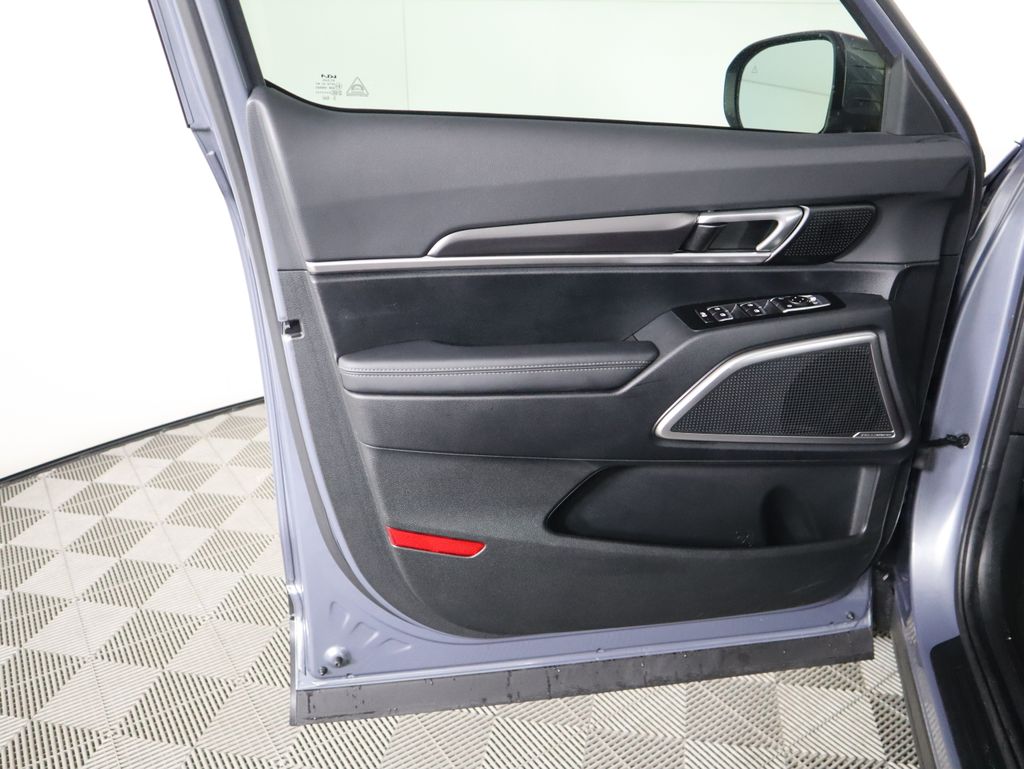 Thumbnail: 2024 Kia Telluride - 25