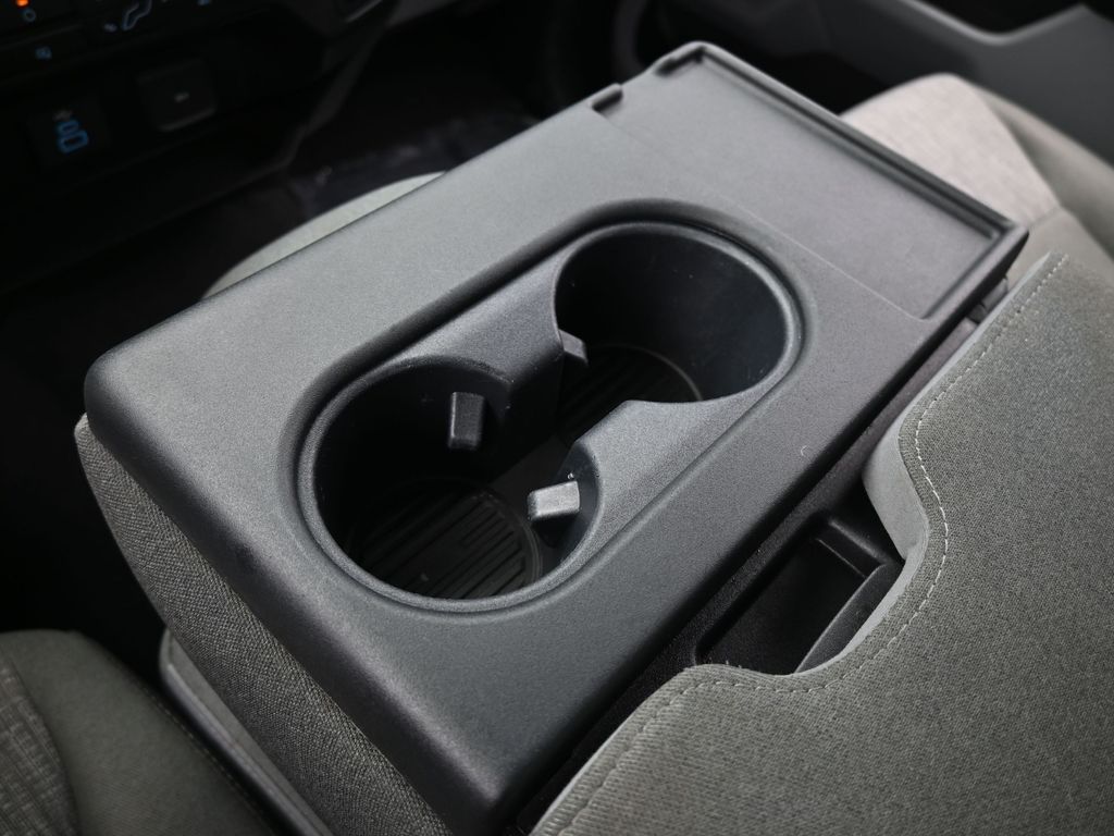 Used 2025 Oxford White Ford XLT image 29