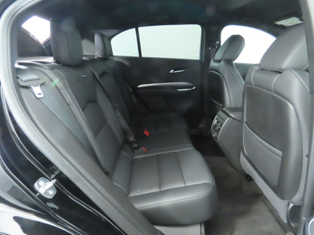 Thumbnail: 2025 Cadillac XT4 - 22