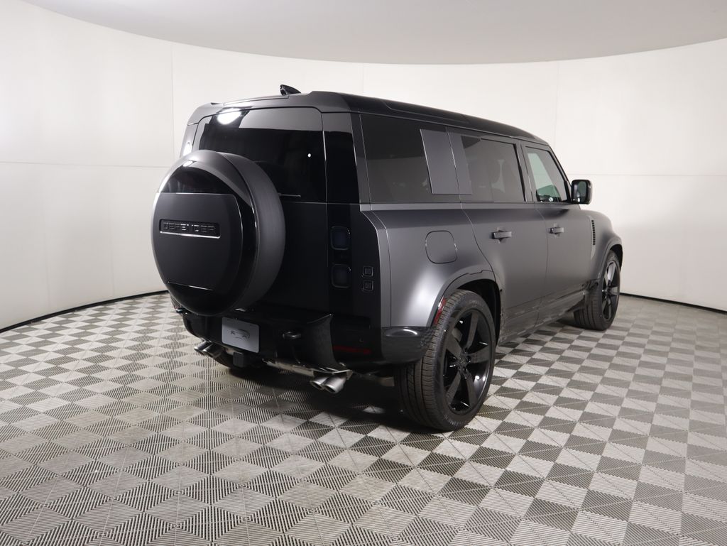 Thumbnail: 2026 Land Rover Defender - 5