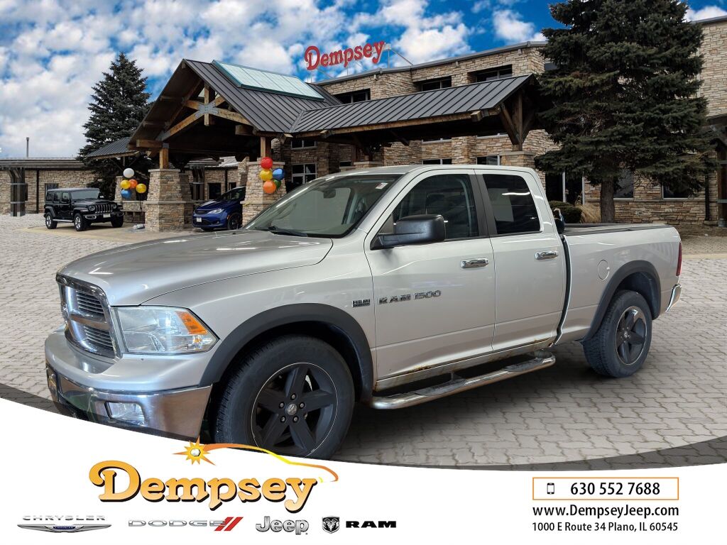 Bright Silver Metallic Clearcoat 2012 RAM 1500 Pickup Truck Four-Wheel Drive 6-Speed Automatic