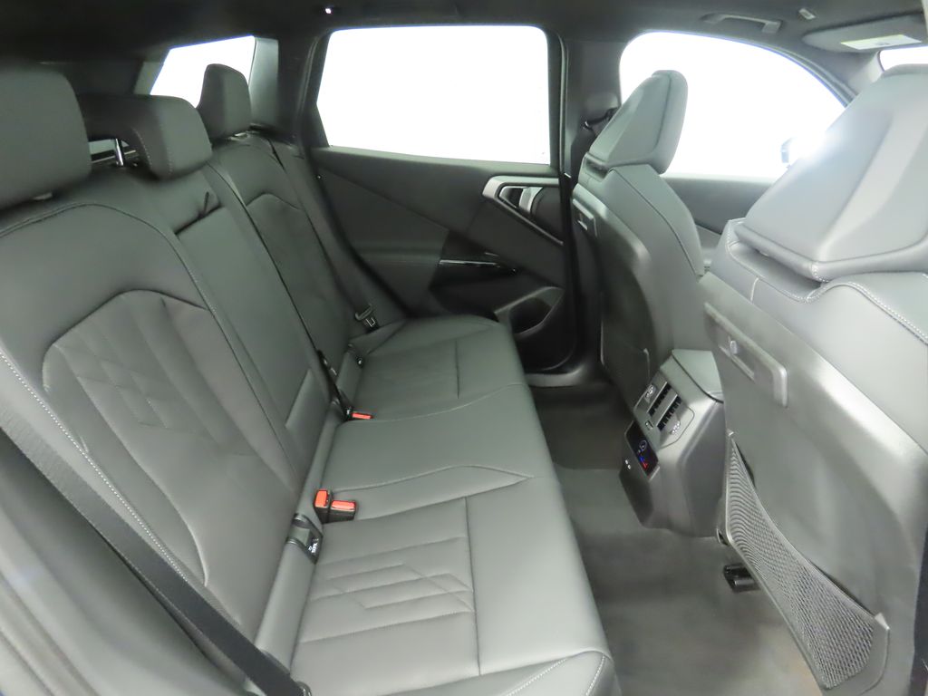 Thumbnail: 2026 BMW X3 - 21