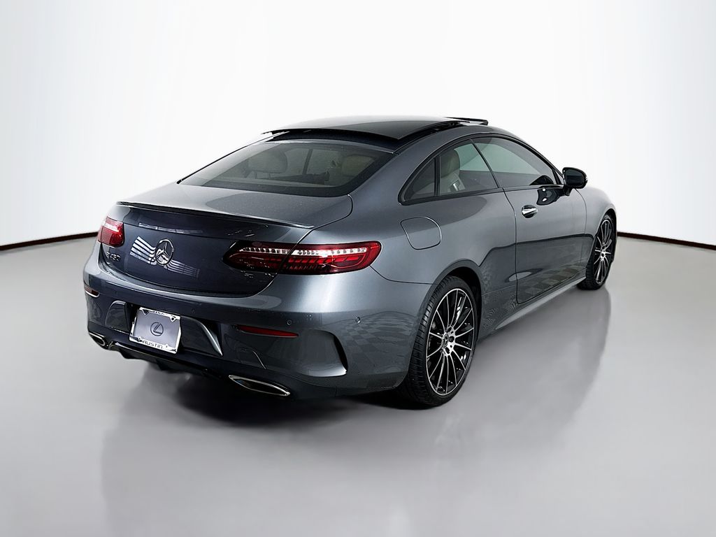 Thumbnail: 2022 Mercedes-Benz E-Class - 5