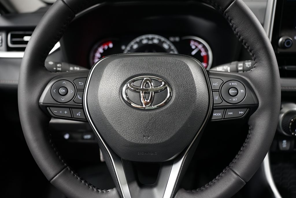 Thumbnail: 2025 Toyota RAV4 - 12