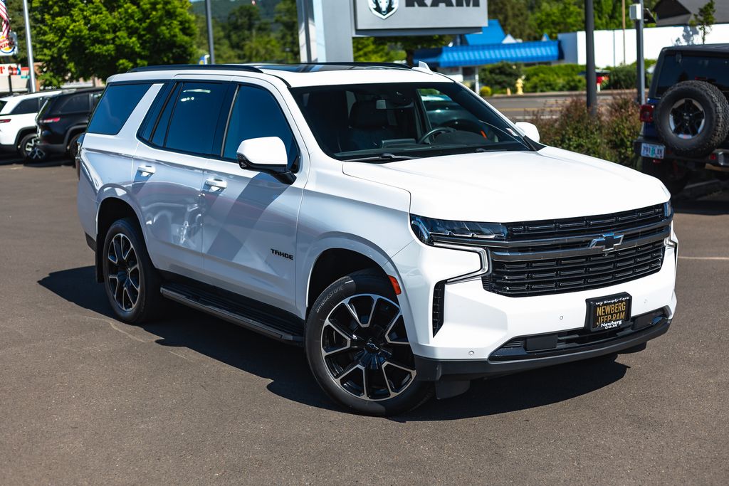 2022 Chevrolet Tahoe RST thumbnail 2