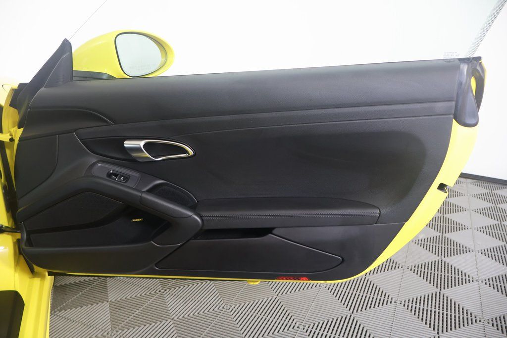 2022 Porsche 718 Cayman S 11