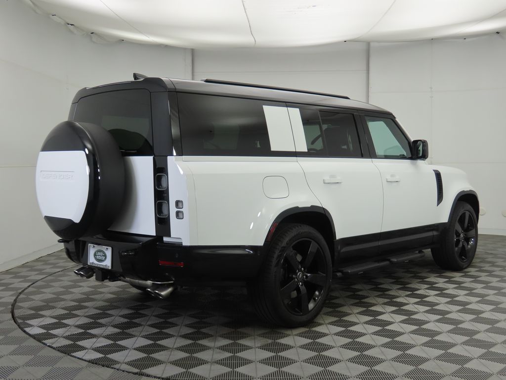 Thumbnail: 2025 Land Rover Defender - 5