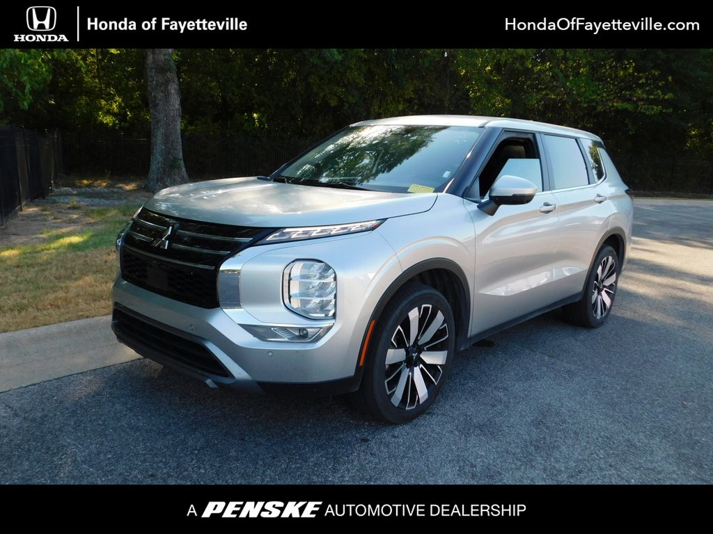 Thumbnail: 2025 Mitsubishi Outlander - 1