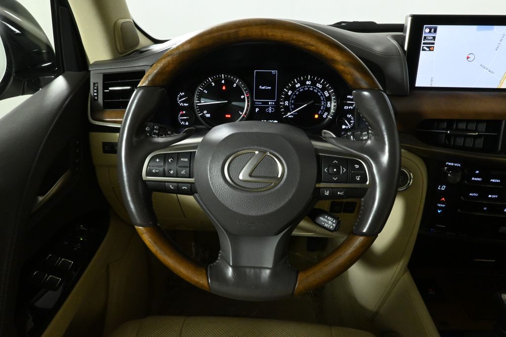 Thumbnail: 2017 Lexus LX - 19