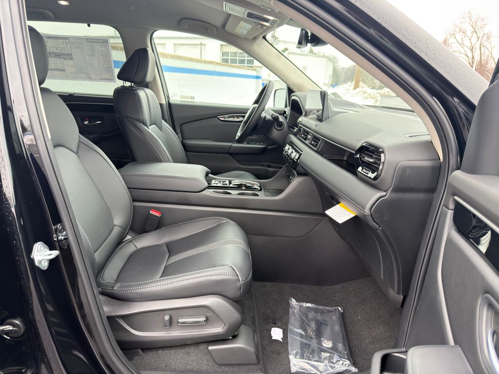 Thumbnail: 2026 Honda Pilot - 26