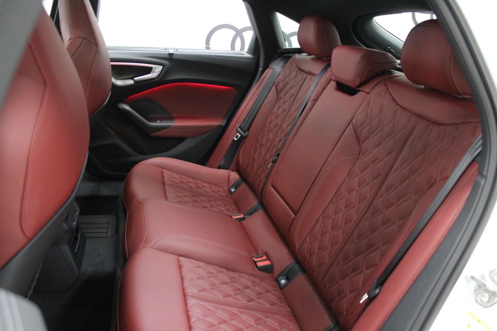 Thumbnail: 2025 Audi S5 - 32