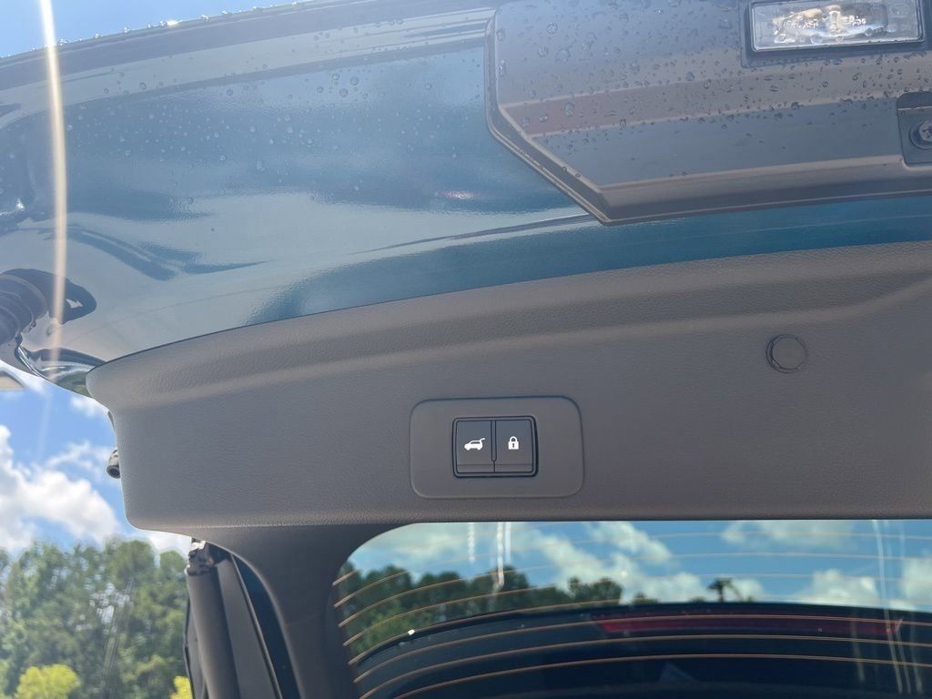 2025 Aurora Blue Pearl Metallic/Super Black Nissan Murano SL AWD SUV