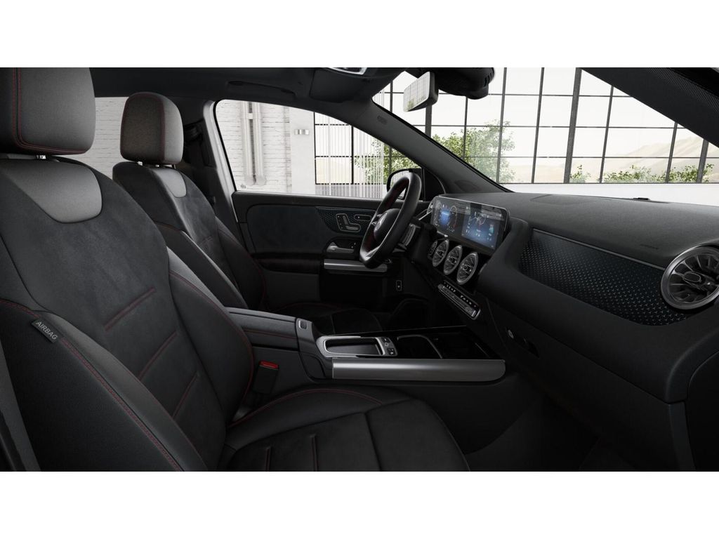 2025 Mercedes-Benz GLA 250 4MATIC 4