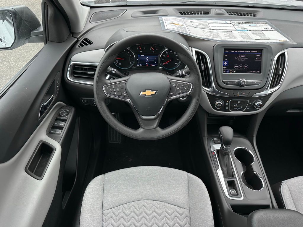 2024 Chevrolet Equinox LS 17