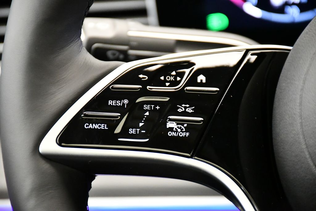 Thumbnail: 2026 Mercedes-Benz GLE - 23