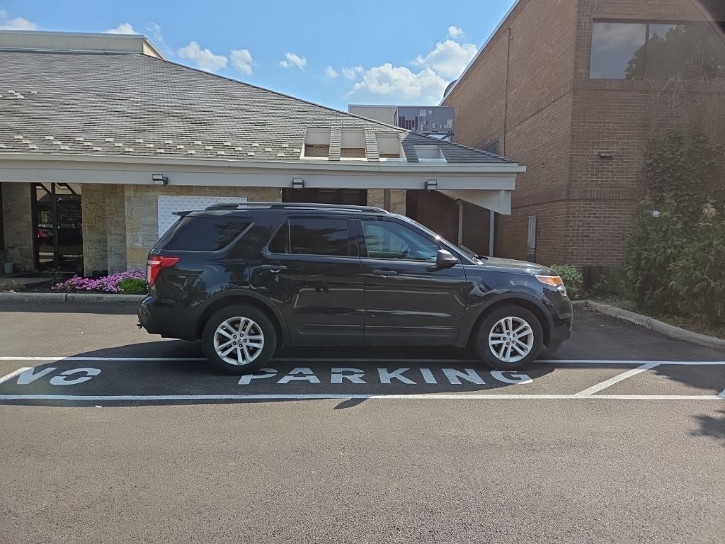 Used 2015 Black Ford Base image 5