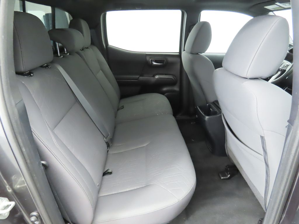 Thumbnail: 2017 Toyota Tacoma - 22