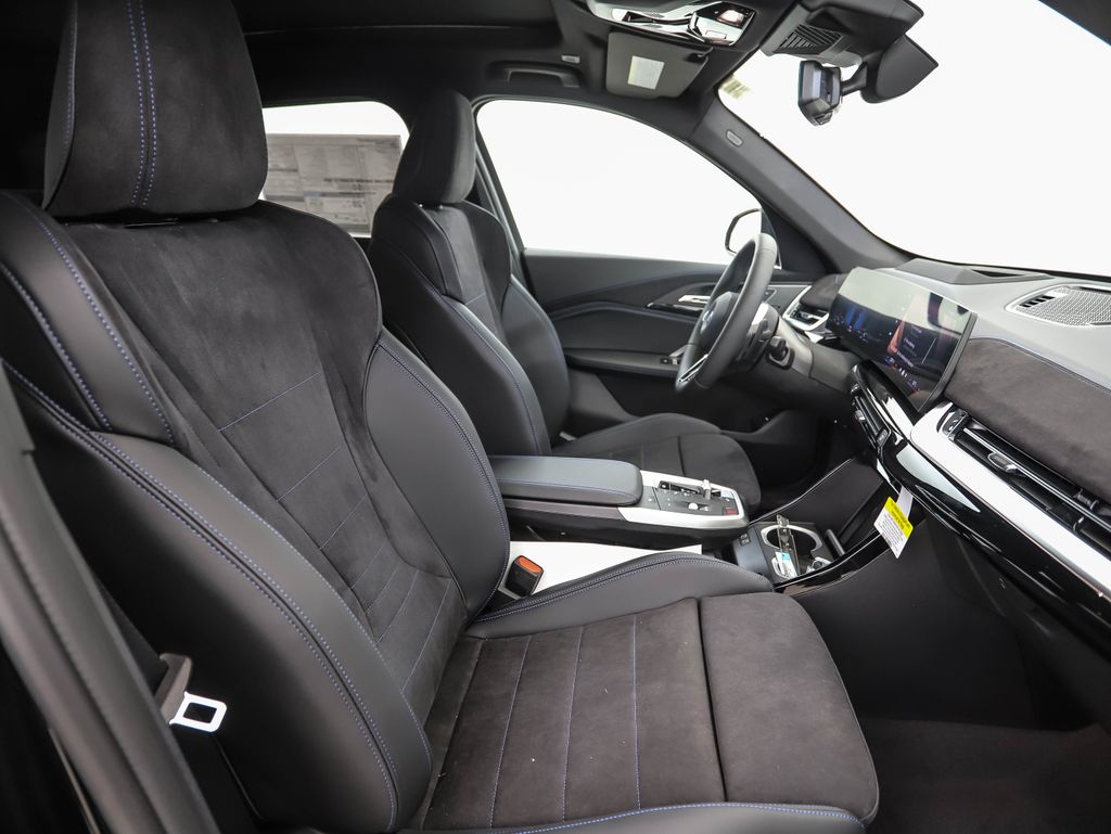 Thumbnail: 2026 BMW X1 - 32