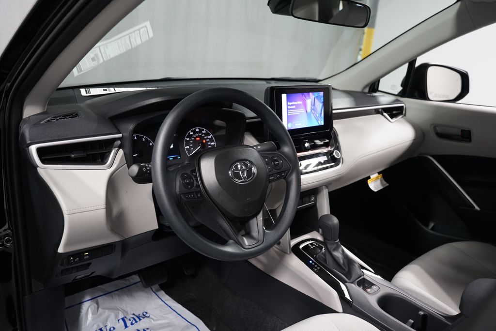 Thumbnail: 2025 Toyota Corolla Cross - 11