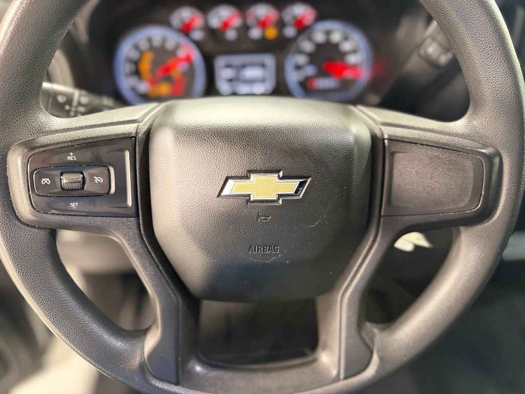 Used 2020 Silver Chevrolet Custom image 13
