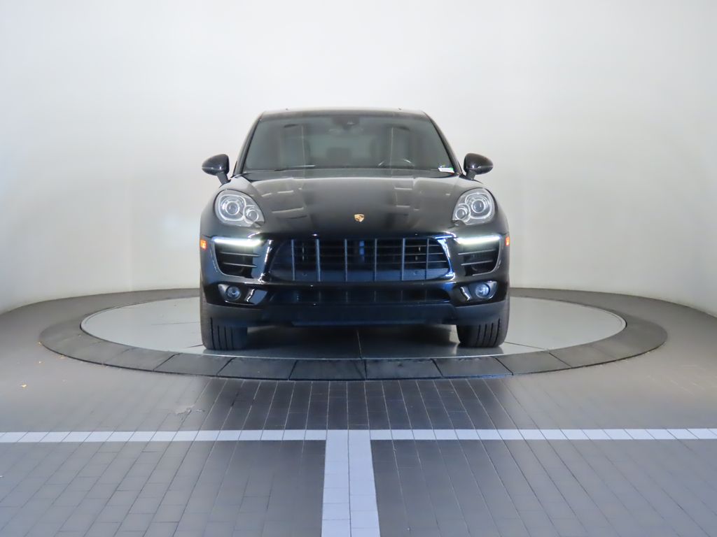 Thumbnail: 2017 Porsche Macan - 10
