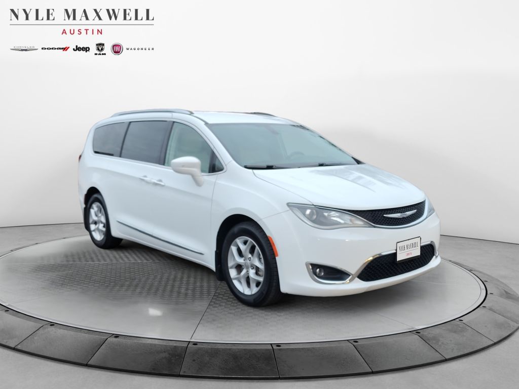 Used Car 2017 Chrysler Pacifica  Touring L Plus For Sale Under $12,000 In Austin, Texas
